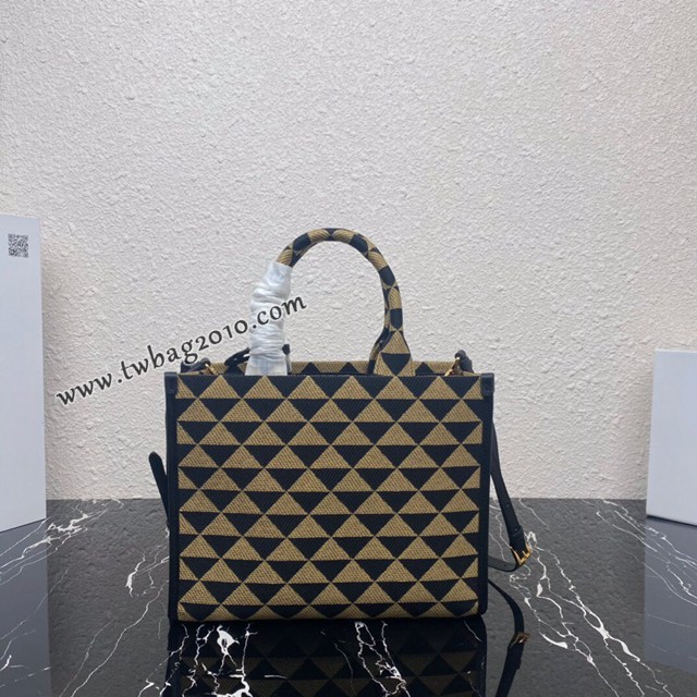 Prada專櫃新款中號刺繡織物包 1BA354 普拉達Saffiano皮革手提刺繡托特包 csp1055